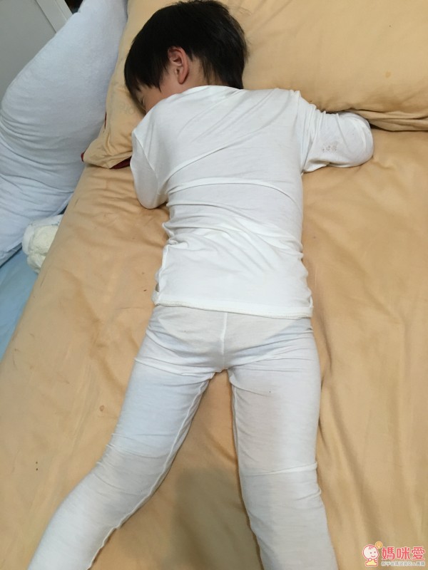 Edenswear 伊登詩 鋅纖維抗敏衣系列