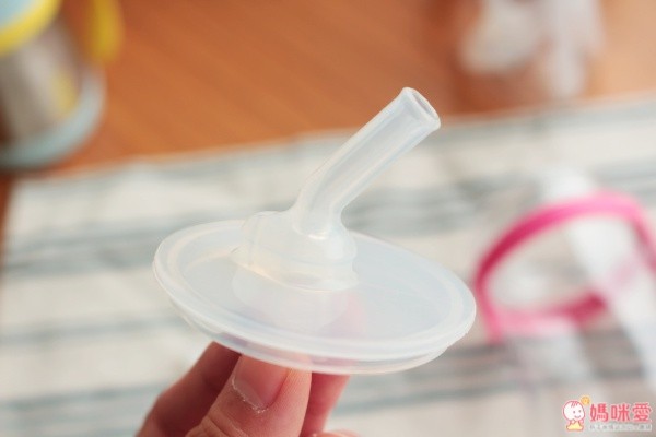 吸管耐熱為 90℃