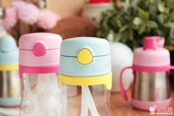 淡淡的粉紅、粉藍不容易看膩，而且色調都是馬卡龍色感，好好看喔～