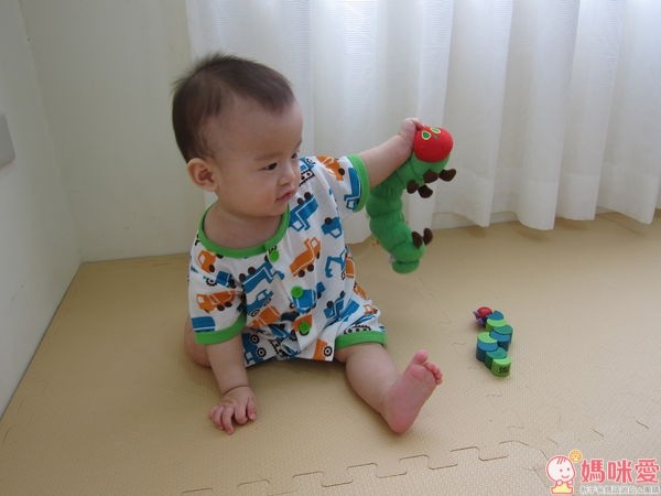 好餓的毛毛蟲 安撫玩具
