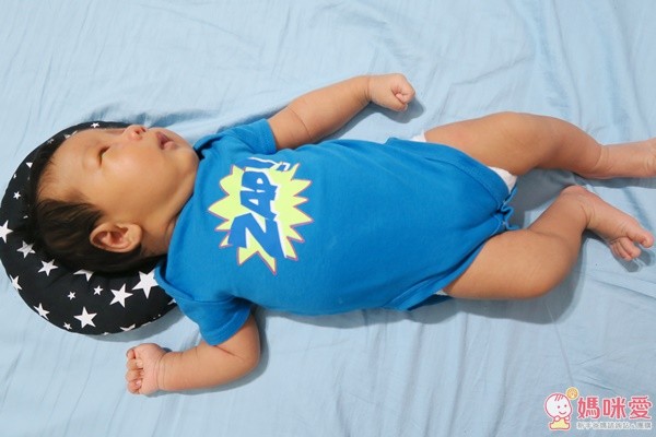 ESMERALDA 日本製✭甜甜圈寶寶頭形枕