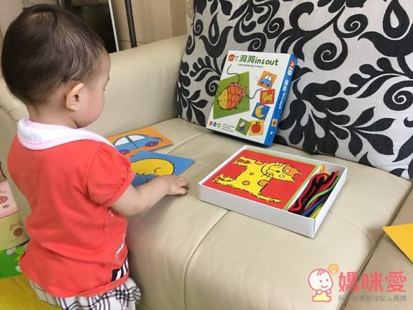 信誼閱讀起步走 - BOOKSTART 系列套書 6 本(贈洞洞 IN & OUT)