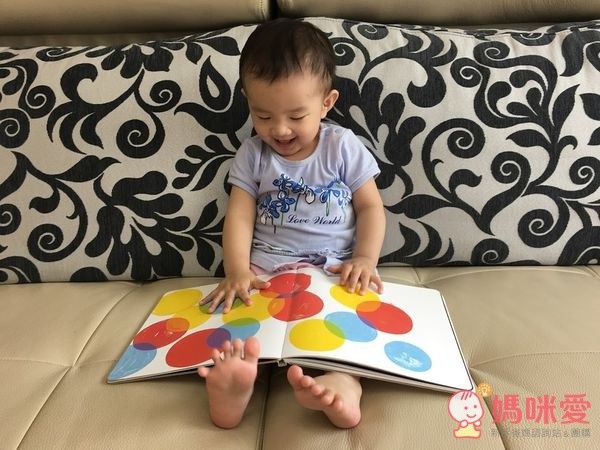 信誼閱讀起步走 - BOOKSTART 系列套書 6 本（贈洞洞 IN & OUT）