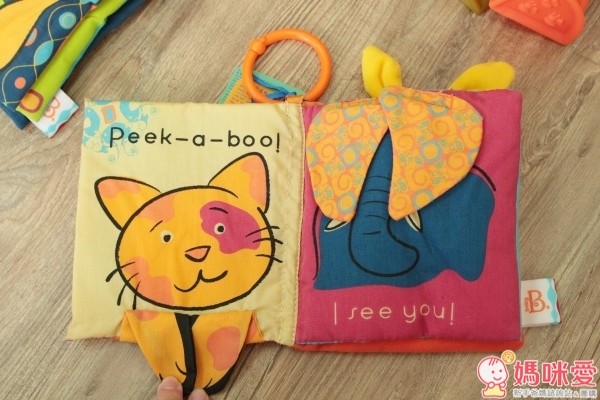 B.toys 布聽布可+布看布可