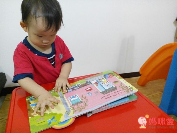 Sing Along With Me! 童謠操作書（硬頁推拉書）