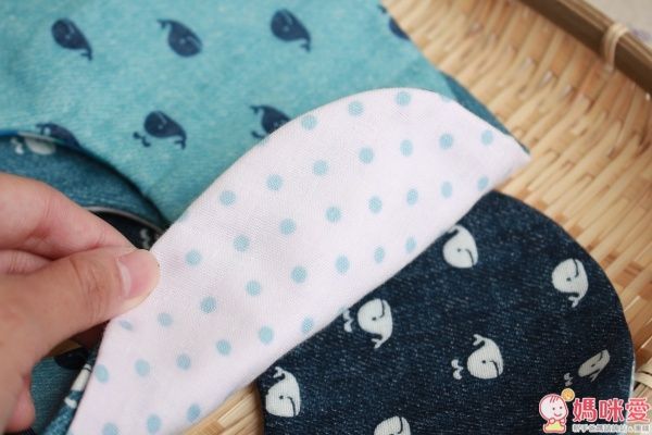 日本媽咪純手製造的雙面圍兜