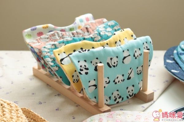 日本媽咪純手製造的雙面圍兜