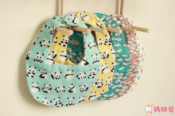 日本媽咪純手製造的雙面圍兜