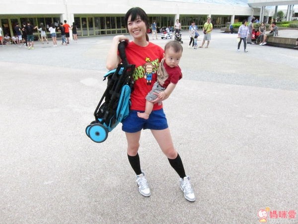 ZOE F12 秒收推車