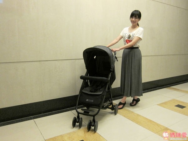 ZOE F12 秒收推車