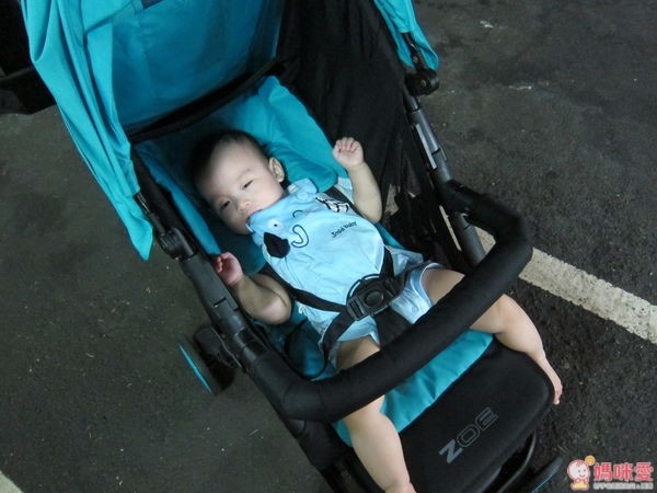 ZOE F12 秒收推車