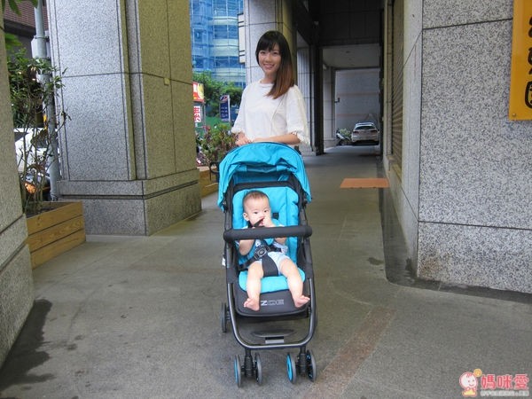 ZOE F12 秒收推車