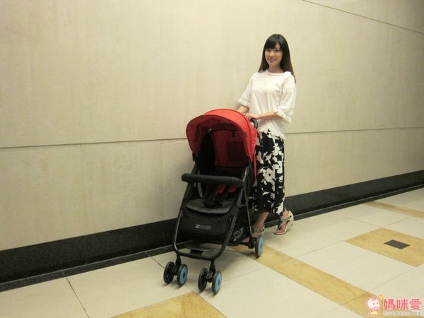 ZOE F12 秒收推車