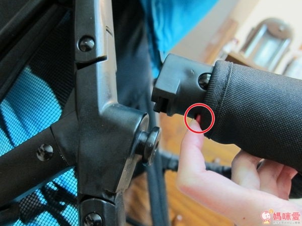 ZOE F12 秒收推車