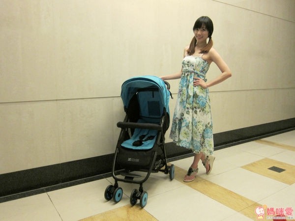 ZOE F12 秒收推車