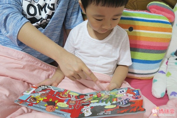 麵包超人主題繪本遊戲書:消防車