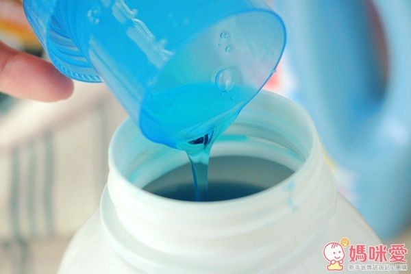 ✿ 德國 Dalli 花香洗衣精