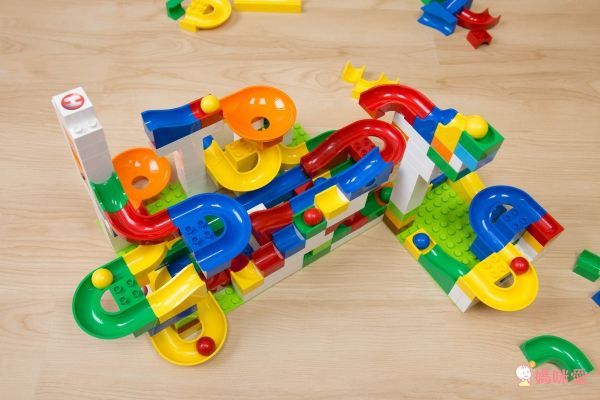 德國 HUBELiNO - 【獨家】軌道式積木零件組 - 50PCS-福利品