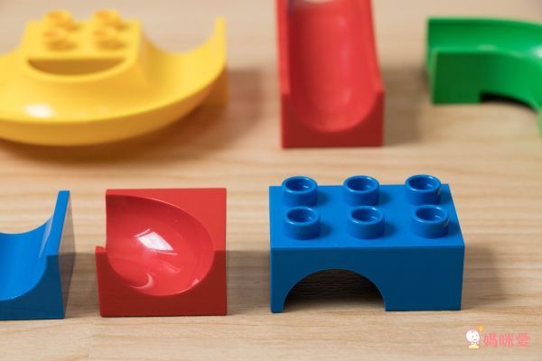 德國 HUBELiNO - 【獨家】軌道式積木零件組 - 50PCS-福利品