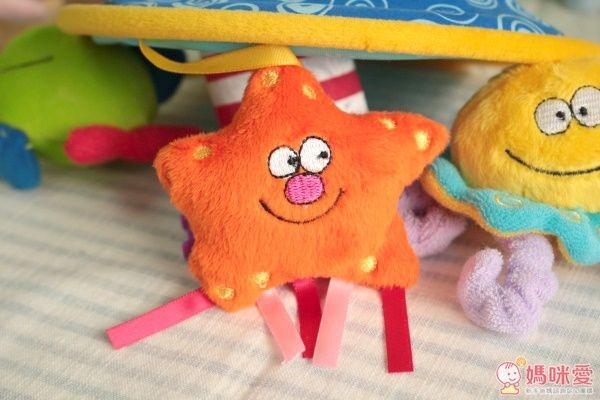 Taf toys 車內吊掛小玩具