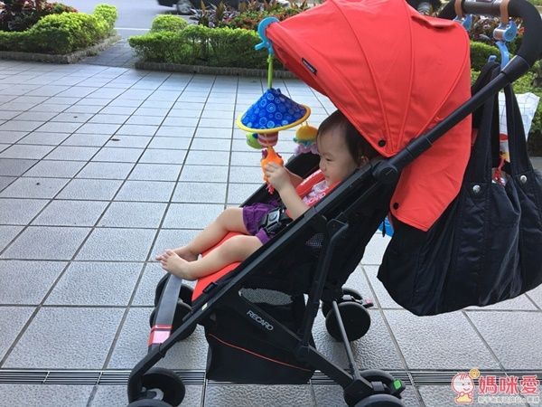 Taf toys 車內吊掛小玩具