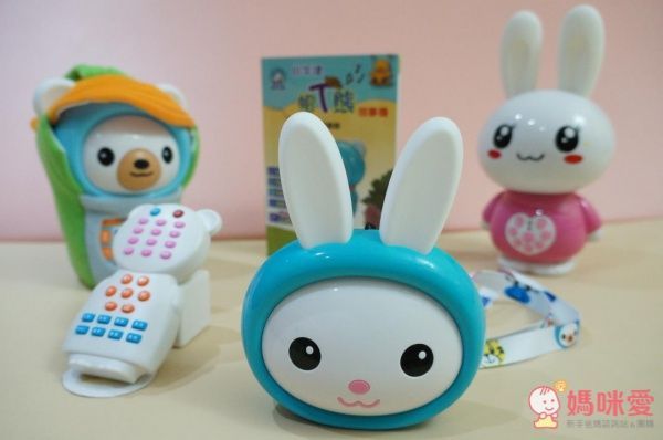 小牛津帽T兔隨身故事機超值組