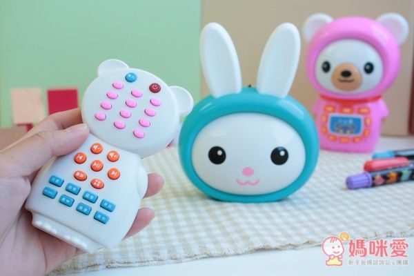 小牛津帽T兔隨身故事機超值組