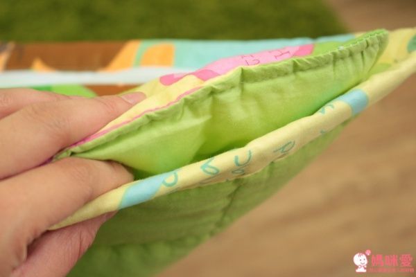 《The Zari 捲筒睡袋》