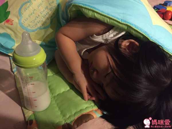 《The Zari 捲筒睡袋》