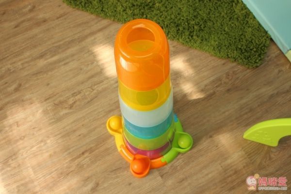 WinFun 彩色滾球疊塔