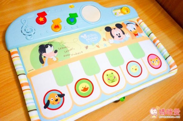 床邊踢踢腳小鋼琴