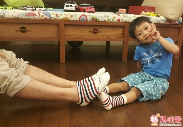 靴下屋 日本製小豬條紋親子襪