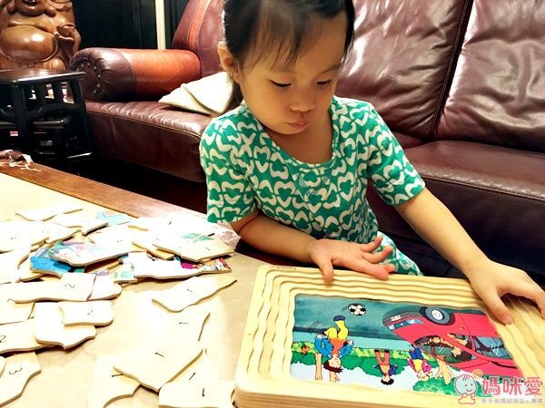 Beleduc 多層木拼圖：交通安全