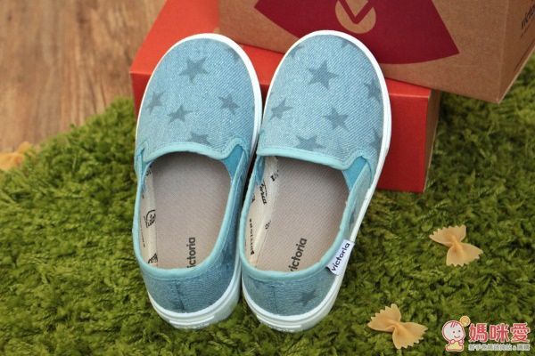 Victoria 我的小星星帆布鞋