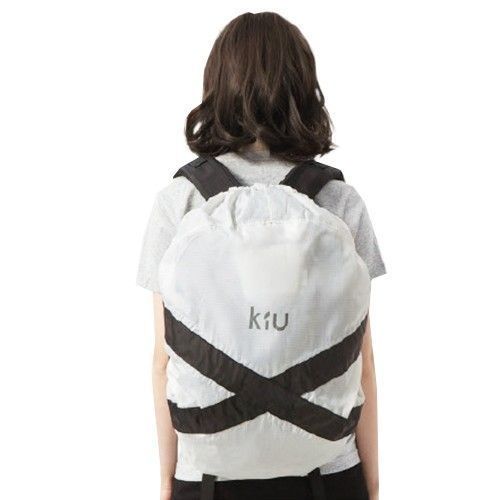 日本 KiU：2WAY 後背包雨衣