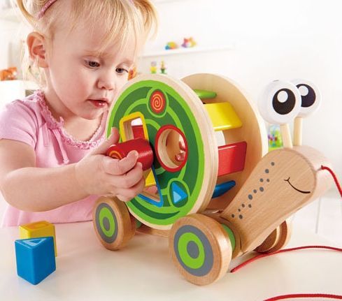 Hape 蝸牛分類積木拉車