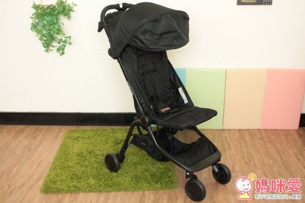 Mountain buggy Nano 輕便推車第二代