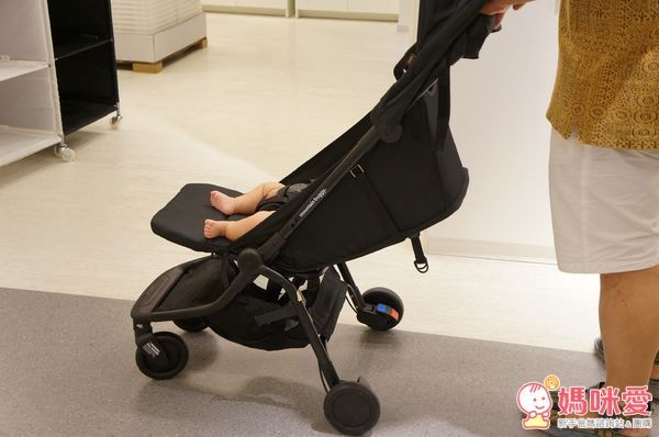 Mountain buggy Nano 輕便推車第二代