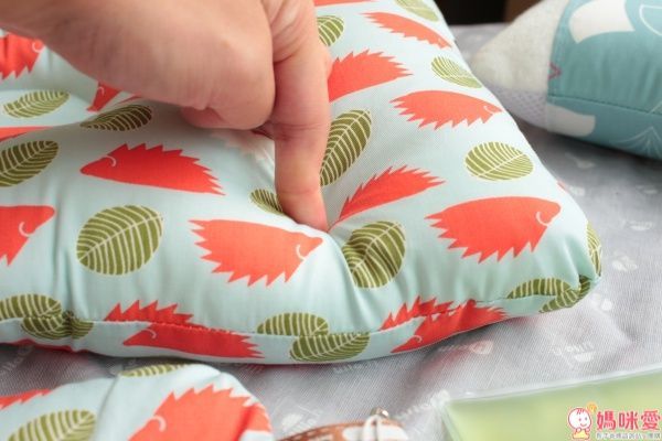 Hajour 兒童冷暖兩用空氣護頭枕