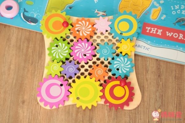 德國的 Classic world 木製拼圖/積木