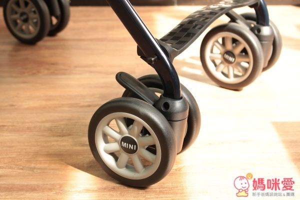 荷蘭 easywalker x MINI Buggy 聯名款嬰兒手推車