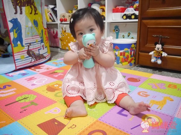 小帽T熊安撫音樂搖鈴