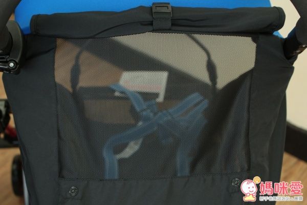 日本 Combi 超輕靚單向嬰兒手推車