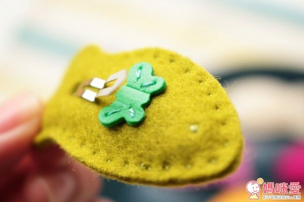 英國 May Crimson 手工羊毛氈髮夾