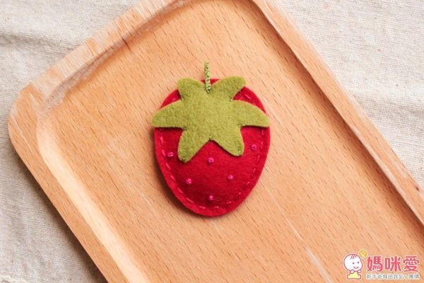 英國 May Crimson 手工羊毛氈髮夾