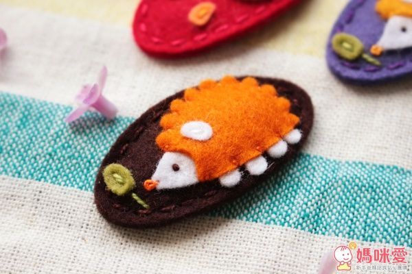 英國 May Crimson 手工羊毛氈髮夾