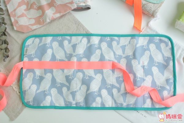 Julgran 奶瓶收納包