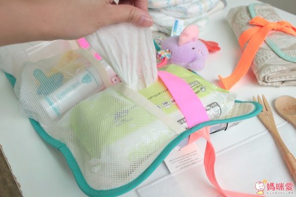 Julgran 奶瓶收納包