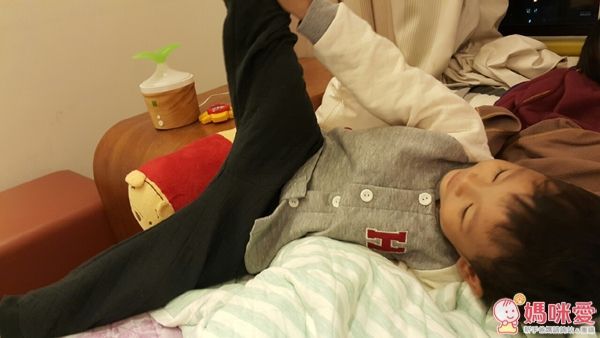 日本 PETIT CADEAU H長袖棒球風腹卷睡衣