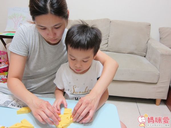 EYEUP 立體動物七巧板系列